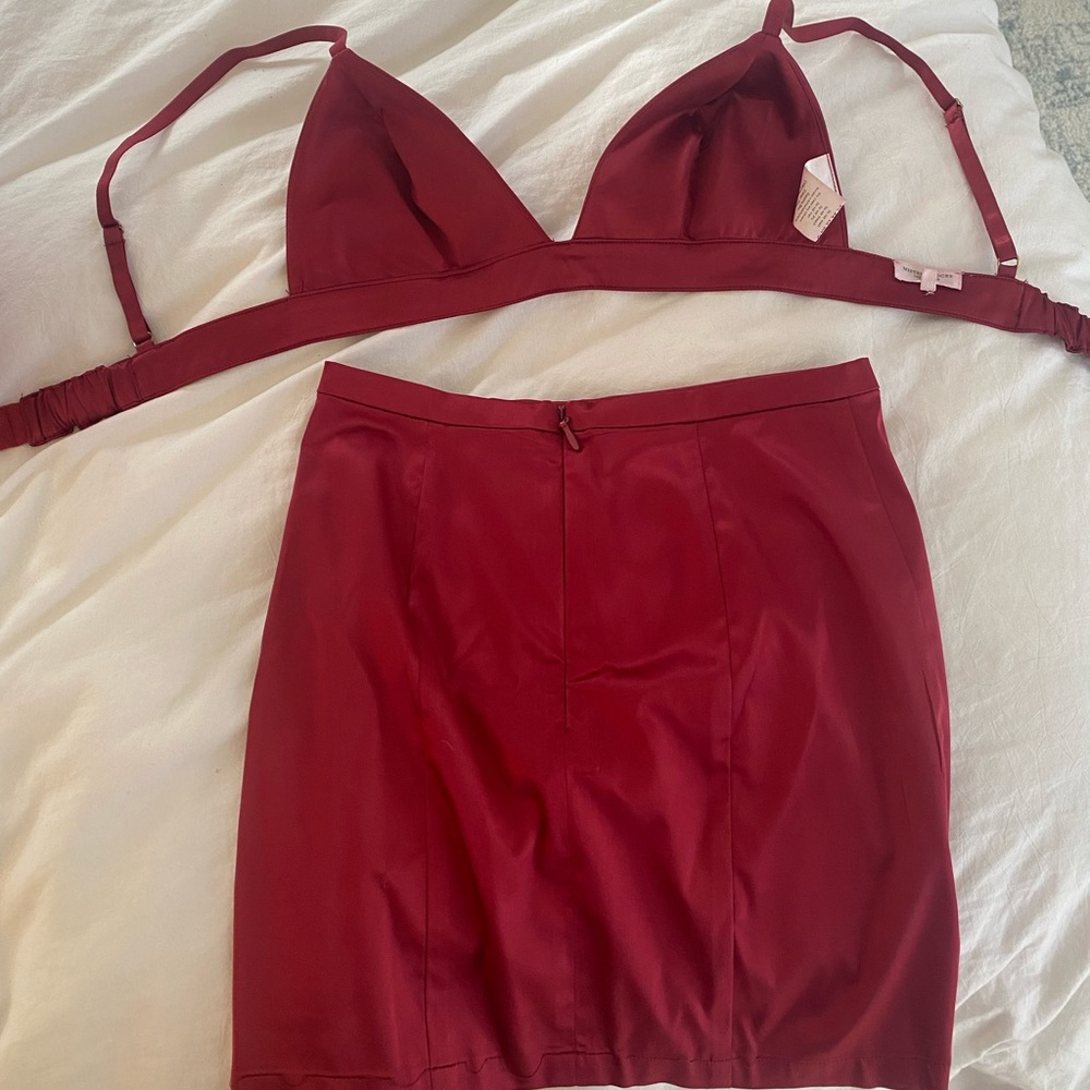 Bra top and skirt matching set